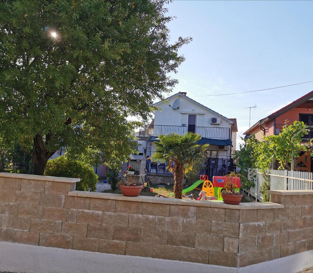 Leona Apartment Sukosan Ngoại thất bức ảnh