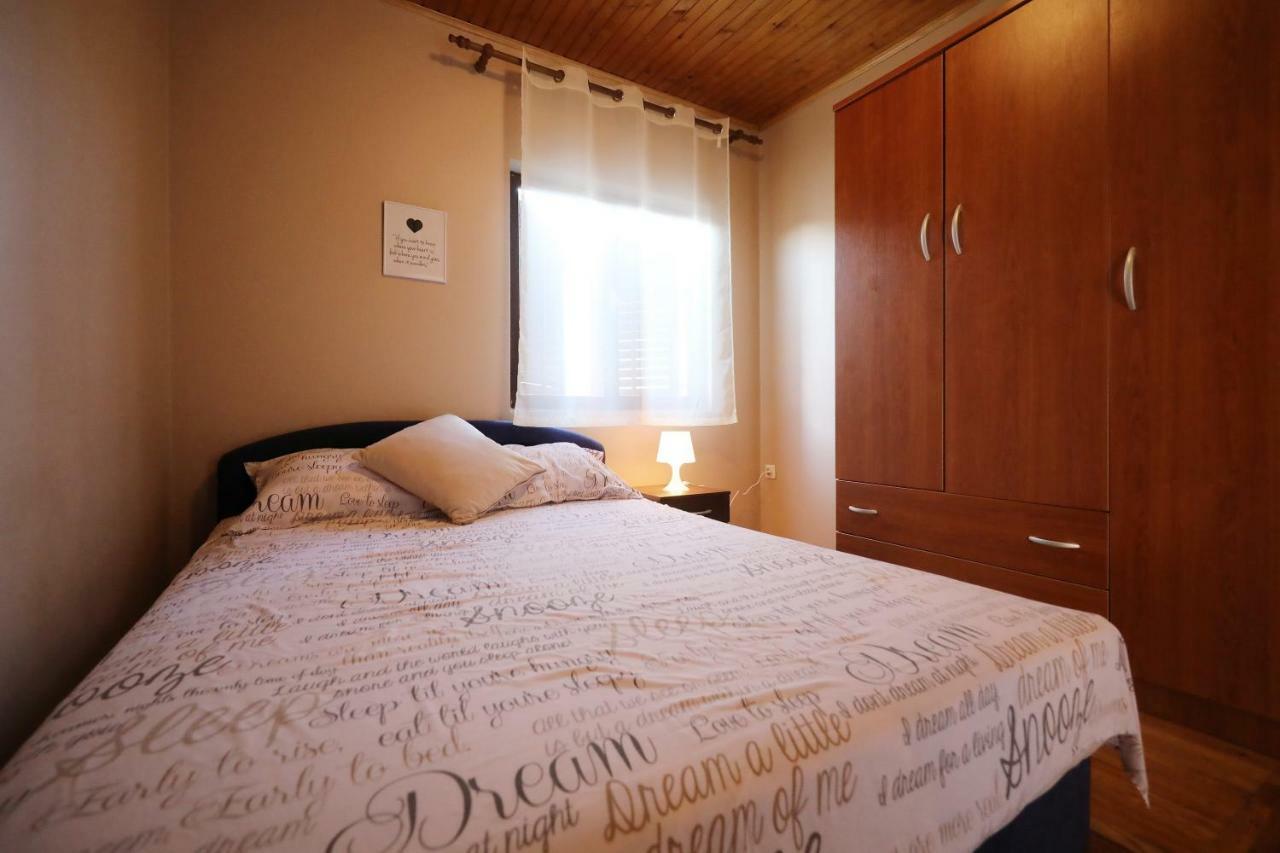 Leona Apartment Sukosan Ngoại thất bức ảnh